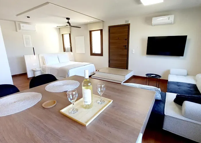 Ianos Living Spaces - 01 Apartament Corinth