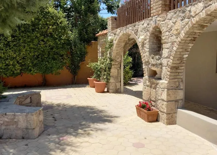 Ianos Living Spaces - 01 Apartament Corinth